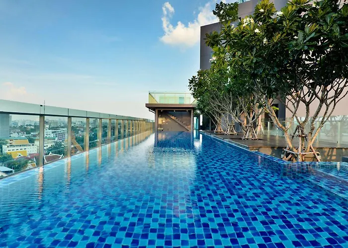 Hotel Civic Horizon & 4*